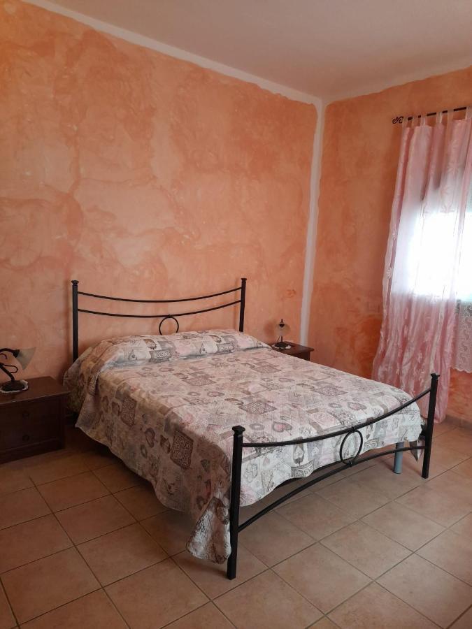 Bed and Breakfast La Finestra Vista Corsica Санта-Тереза-Галлура Экстерьер фото