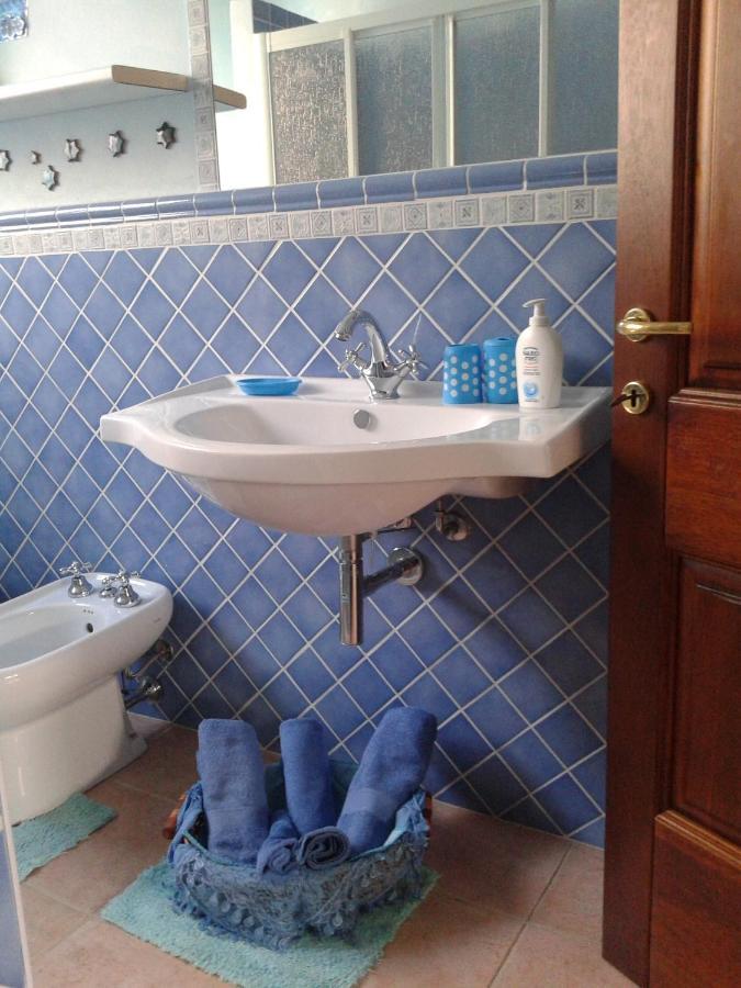 Bed and Breakfast La Finestra Vista Corsica Санта-Тереза-Галлура Экстерьер фото