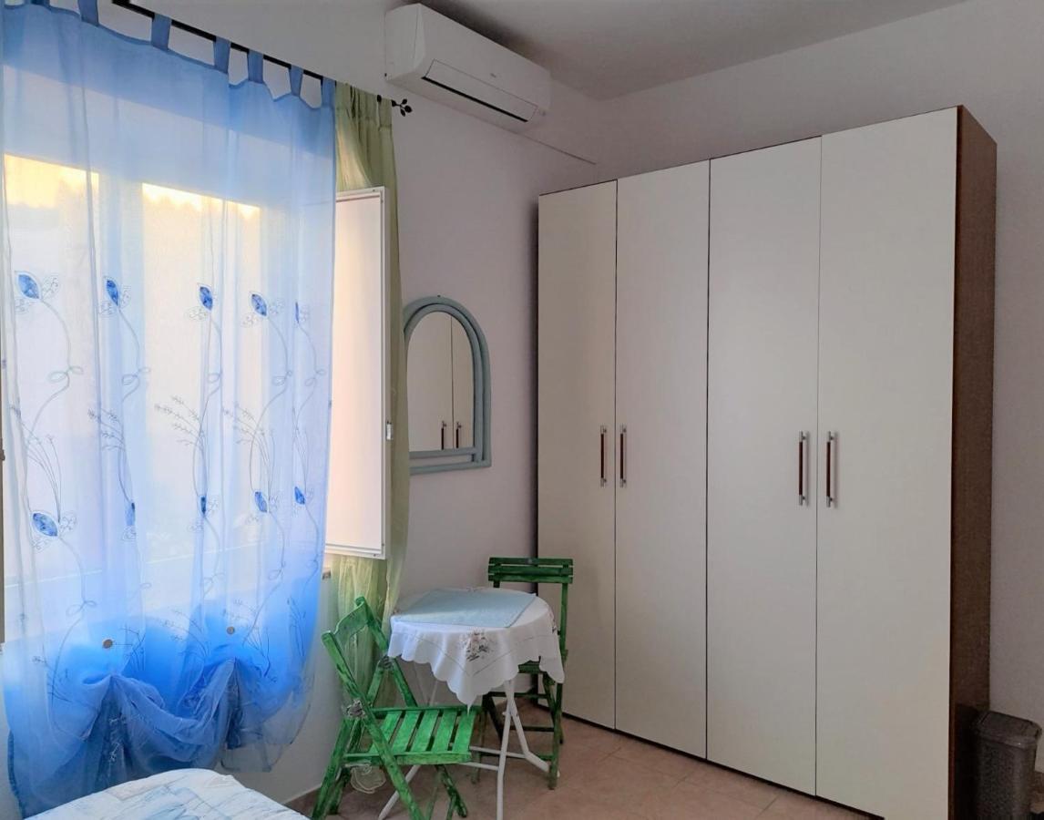 Bed and Breakfast La Finestra Vista Corsica Санта-Тереза-Галлура Экстерьер фото